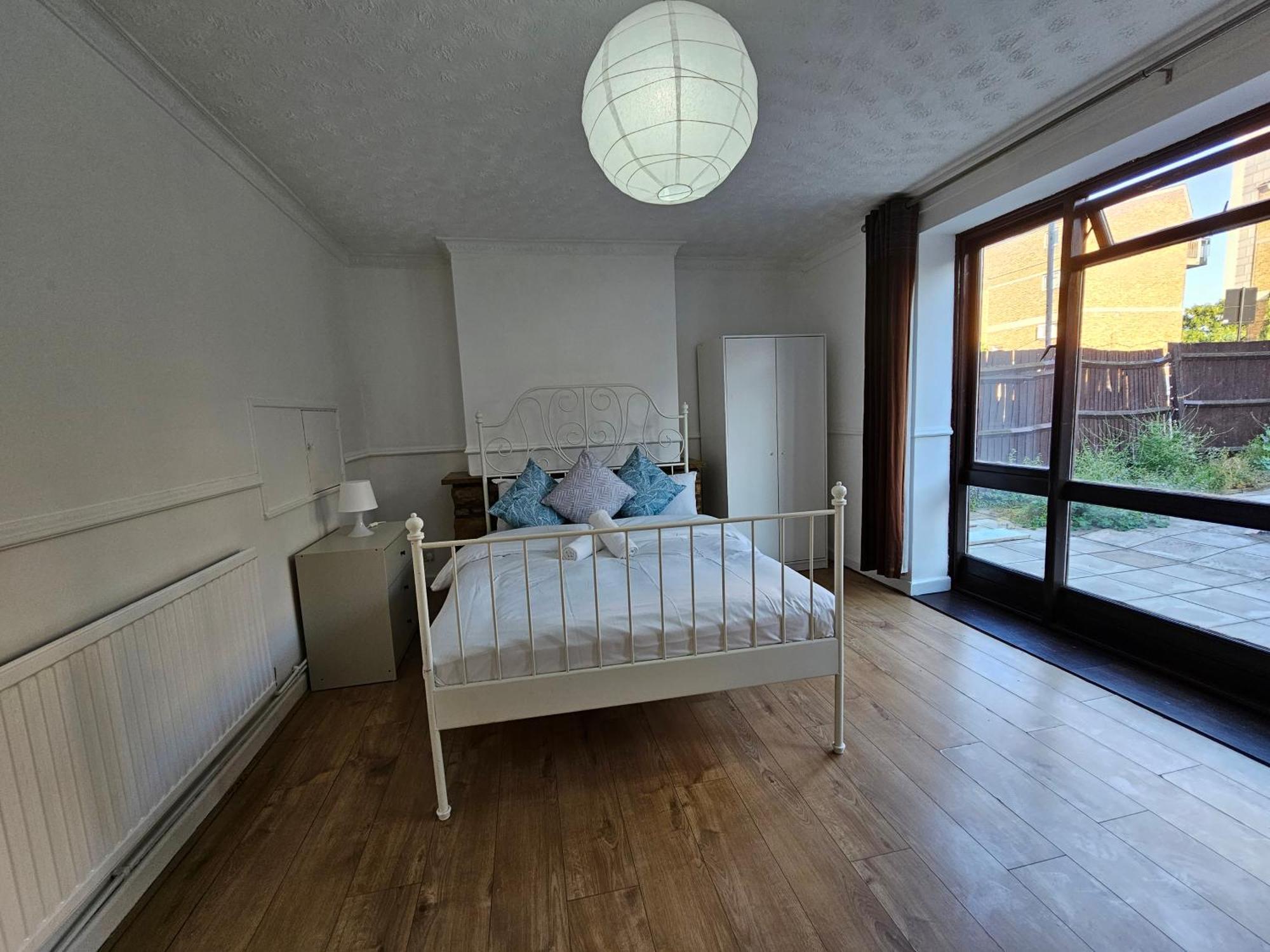 Towerhill Rooms London Exterior photo