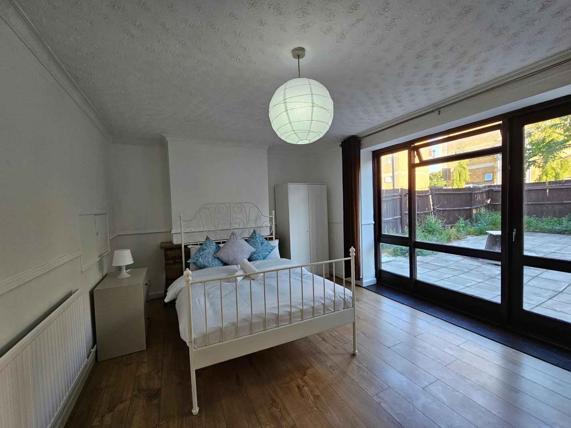Towerhill Rooms London Exterior photo