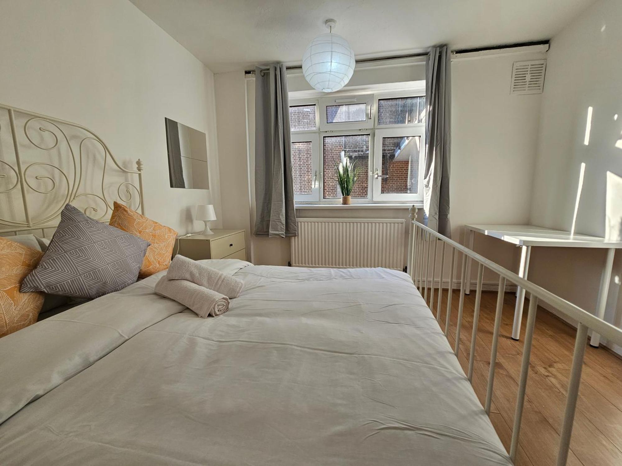 Towerhill Rooms London Exterior photo